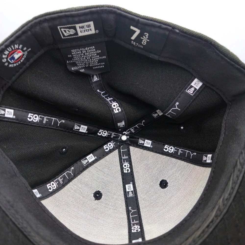 New Era 59FIFTY Chicago Cubs Black White Fitted Hat Size 7 3/8 MLB Baseball Cap - Picture 2 of 12